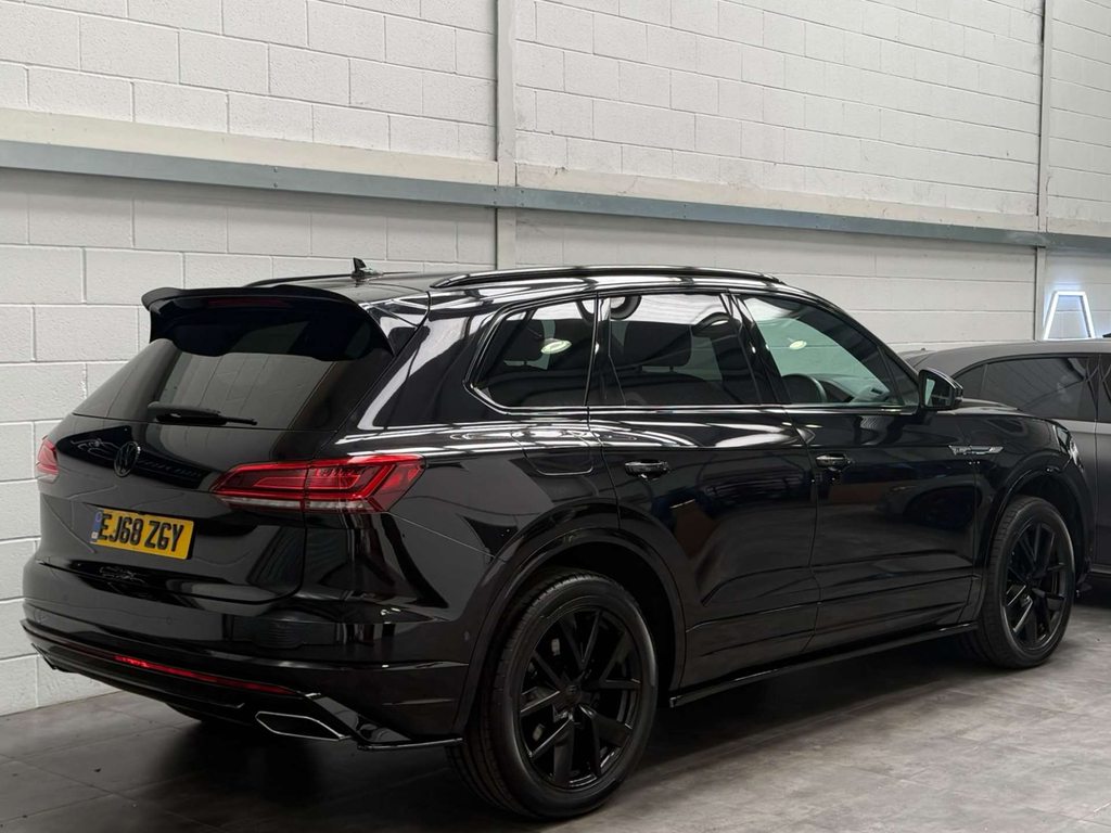 Volkswagen Touareg Suv #6