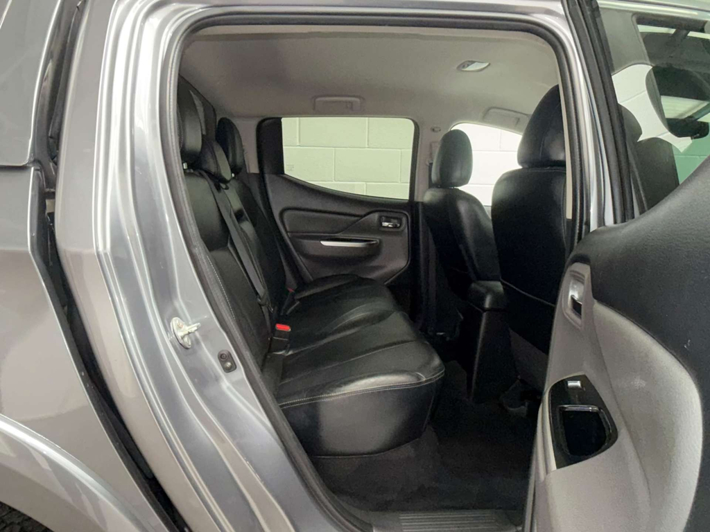 Mitsubishi L200 2.4 Di-d Dc Barbarian 4Wd Euro 6 White #14