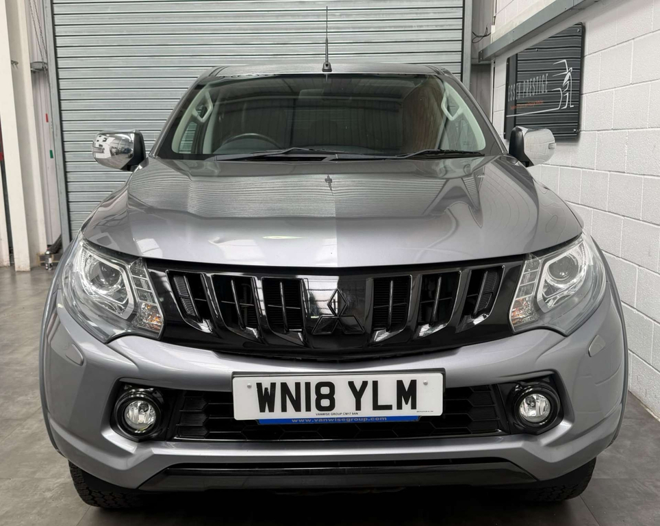 Mitsubishi L200 Warrior Di-d 4Wd Grey #2