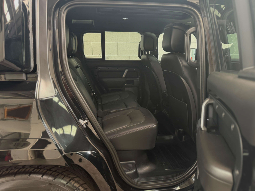 Land Rover Defender 3.0 P400 Xs Edition 90 Black #22