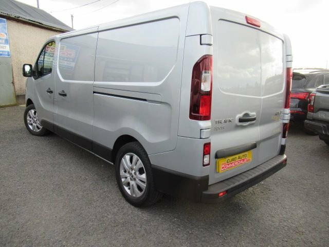 Renault Trafic 2L Sport Grey