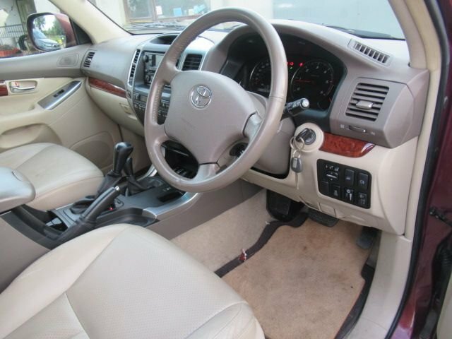 Toyota Land Cruiser 3L Lc4 Red #5