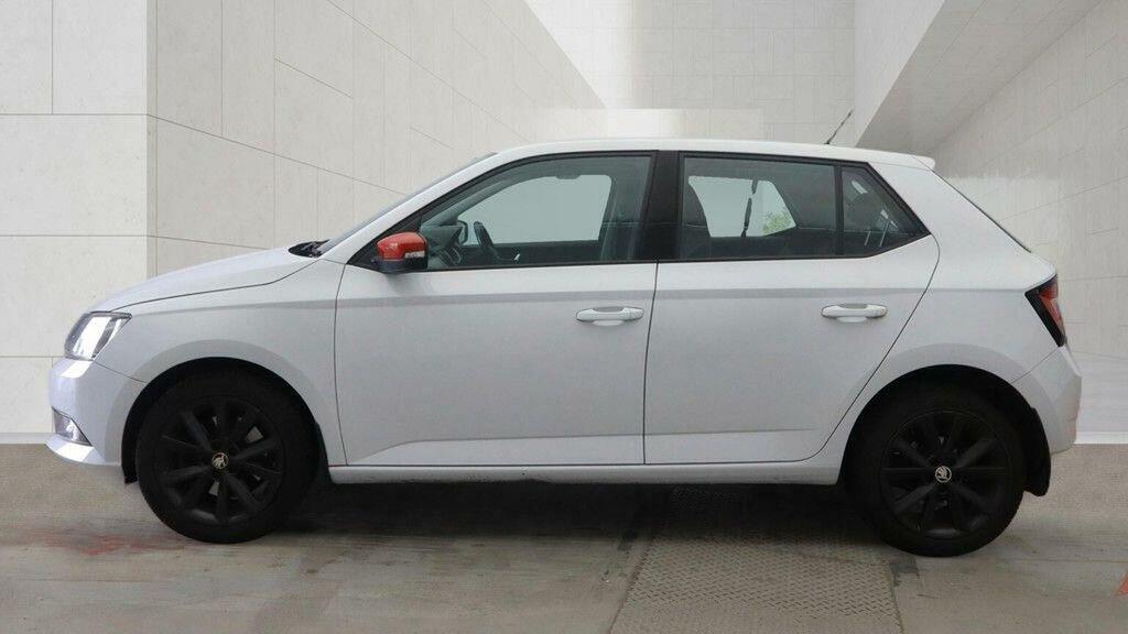 Skoda Fabia 1.0 Tsi Redline Euro 6 Ss White #6