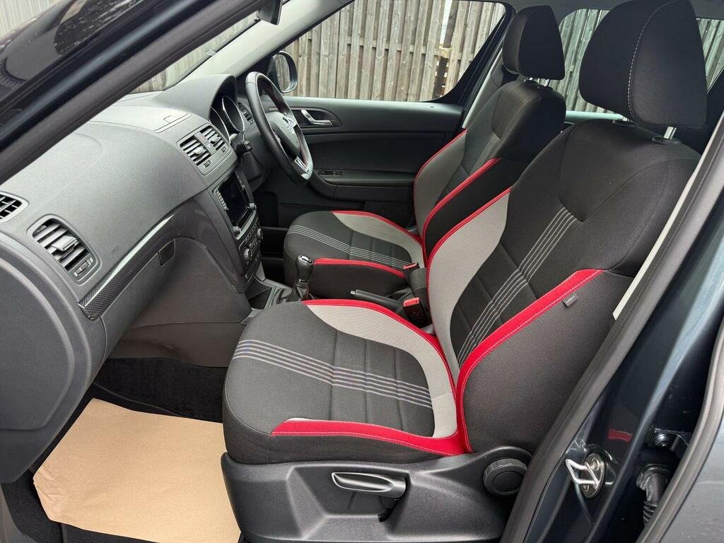Skoda Yeti Suv 2.0 Tdi Outdoor Se-l 201616 Grey #19