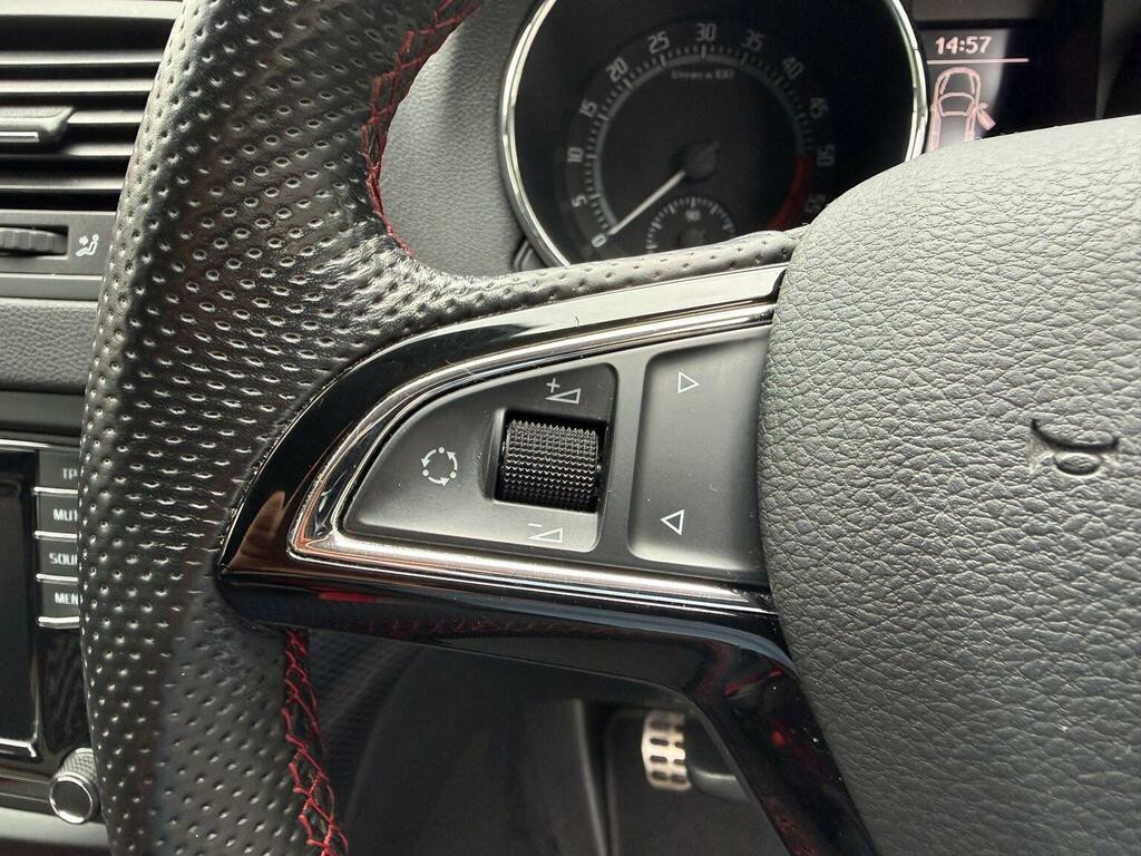 Skoda Yeti Suv 2.0 Tdi Outdoor Se-l 201616 Grey #33