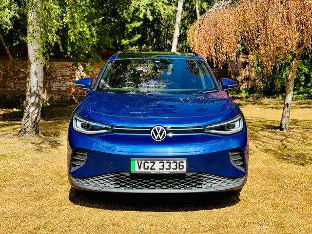 Volkswagen ID.4 Pro Performance 77Kwh Family Suv VGZ3336 Blue #3