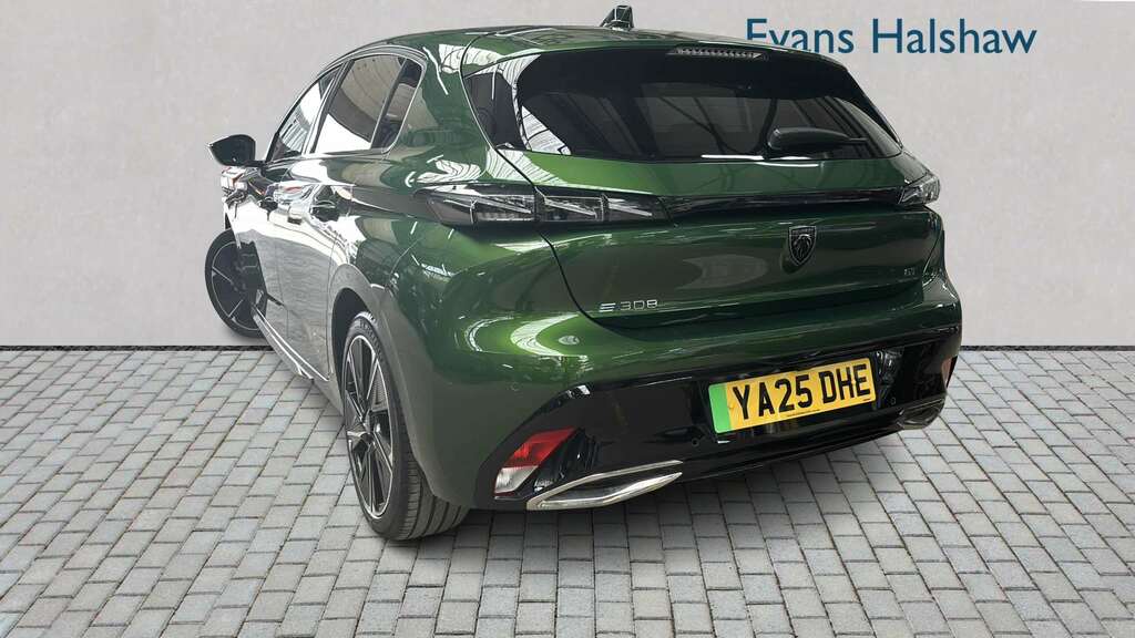 Peugeot 308 115Kw Gt 54Kwh 2025 Green #2