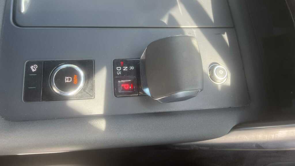 Land Rover Discovery 3.0 D300 Hse Commercial 2021 YR21BGG Silver #5