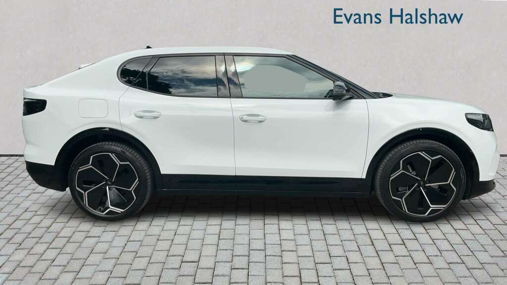 Ford Capri 250Kw Premium 79Kwh Awd 2025 White #3