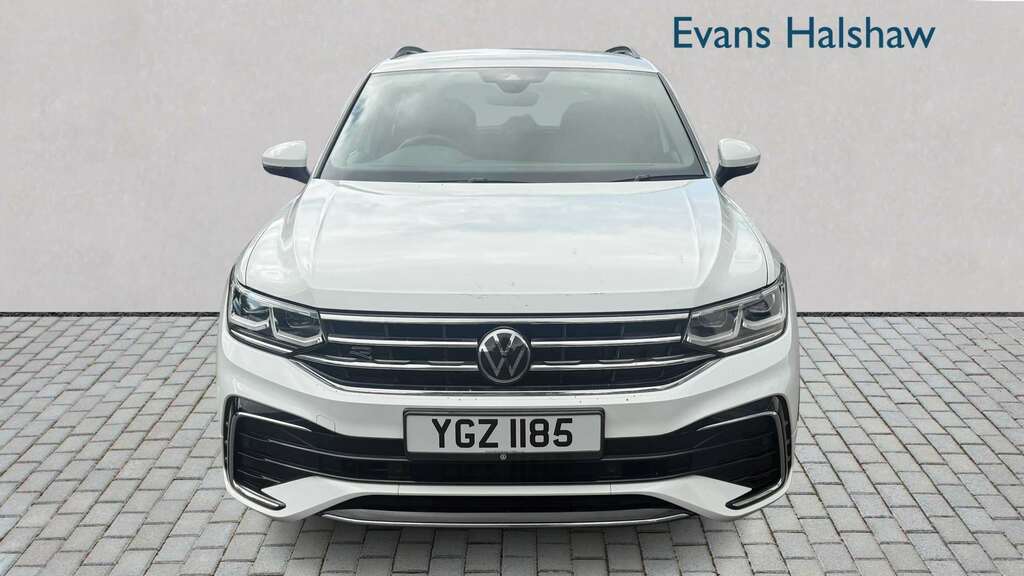 Volkswagen Tiguan 2.0 Tdi 4Motion R-line Dsg 2022 YGZ1185 White #2