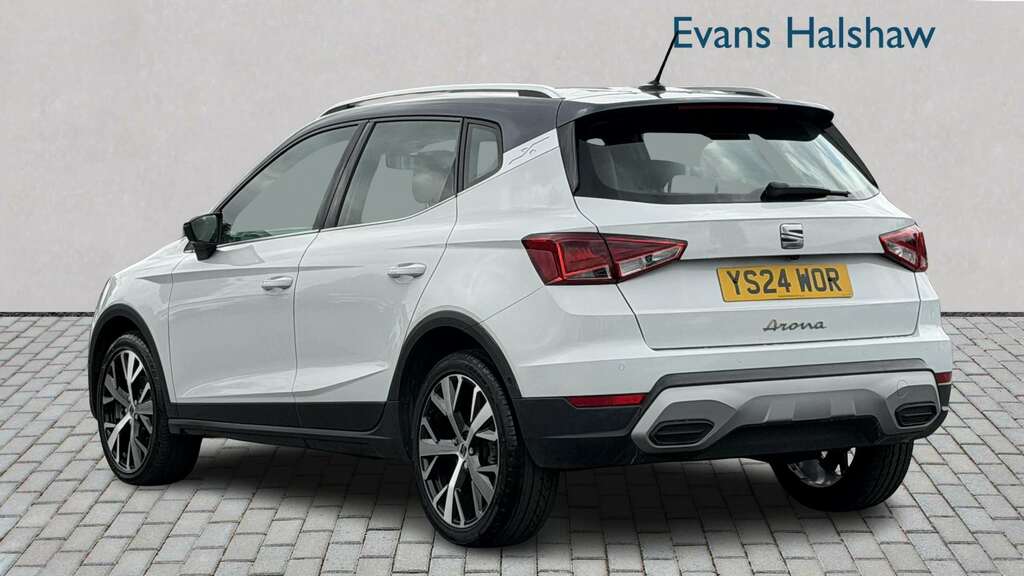 Seat Arona 1.0 Tsi 115 Xperience Lux Dsg 2024 YS24WOR White #2