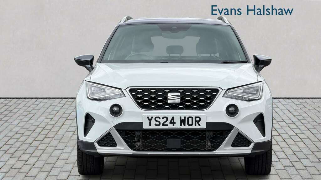 Seat Arona 1.0 Tsi 115 Xperience Lux Dsg 2024 YS24WOR White #4