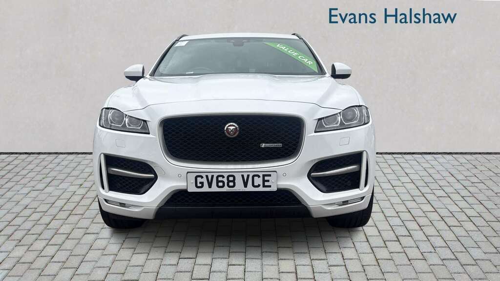 Jaguar F-Pace 2.0D 163 R-sport 2019 White #4