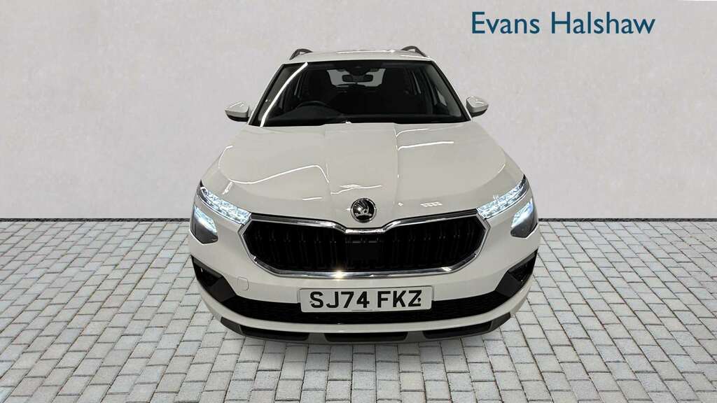 Skoda Kamiq 1.0 Tsi Se Edition 2025 SJ74FKZ White #4