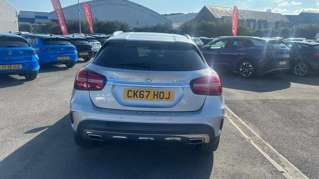 Mercedes-Benz GLA Class 220D 4Matic Amg Line Premium 2017 CK67HOJ Silver #3