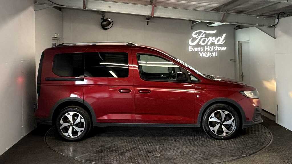 Ford Tourneo Connect 2.0 Ecoblue Active 2023 MJ23BXC Red #4