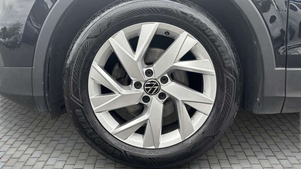 Volkswagen Tiguan 1.5 Tsi 150 Life Dsg 2023 PK23YSL Black #6