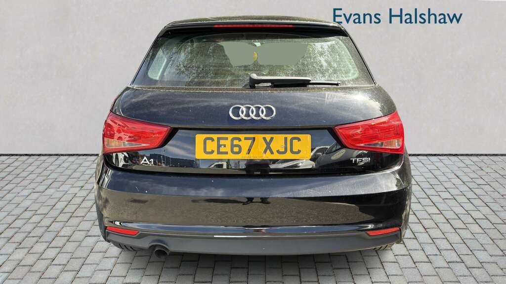 Audi A1 1.0 Tfsi Se 2017 Black #4