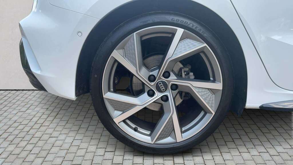 Audi A3 35 Tdi Black Edition S Tronic 2025 MJ75CNC White #6