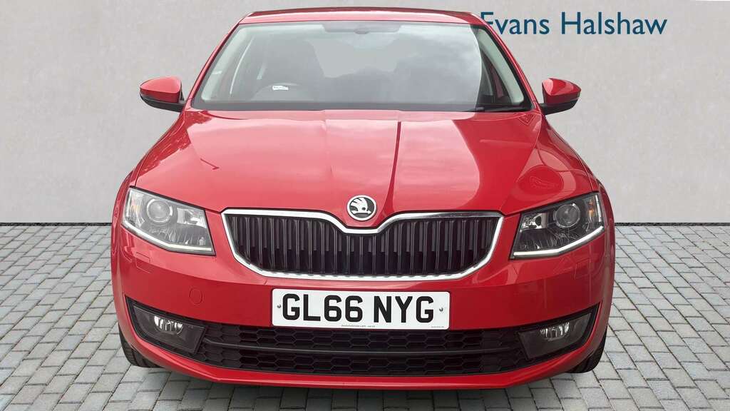 Skoda Octavia 1.4 Tsi 150 Se Sport 2016 Red #4