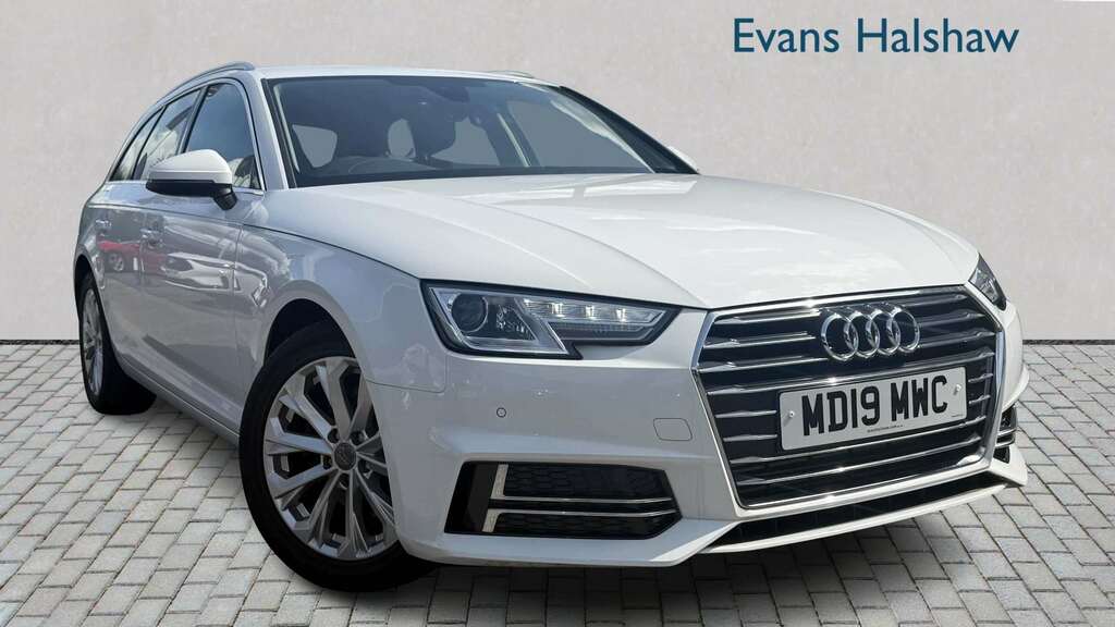 Audi A4 35 Tfsi Se S Tronic 2019 White