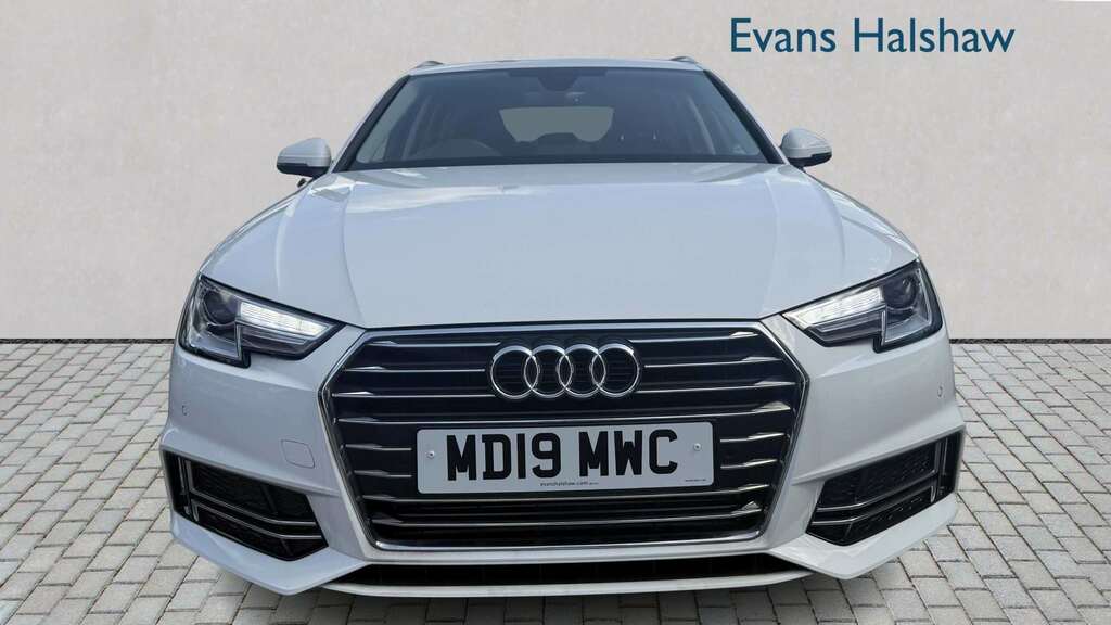 Audi A4 35 Tfsi Se S Tronic 2019 White #5