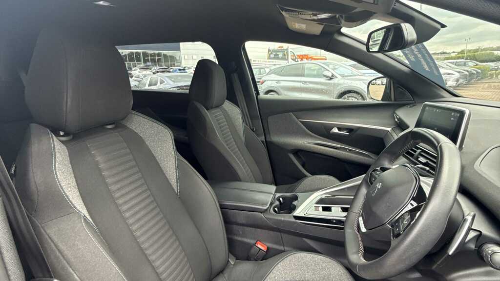 Peugeot 5008 1.5 Bluehdi Allure Premium Eat8 2023 MJ23YGK Black #3