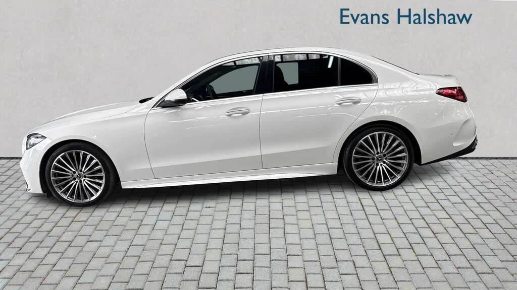Mercedes-Benz C Class C300 Amg Line Premium 9G-tronic 2022 AV72VTF White #3