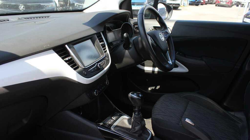 Vauxhall Crossland X 1.2T 110 Griffin 6 Spd Start Stop 2020 CF69FGZ White #6