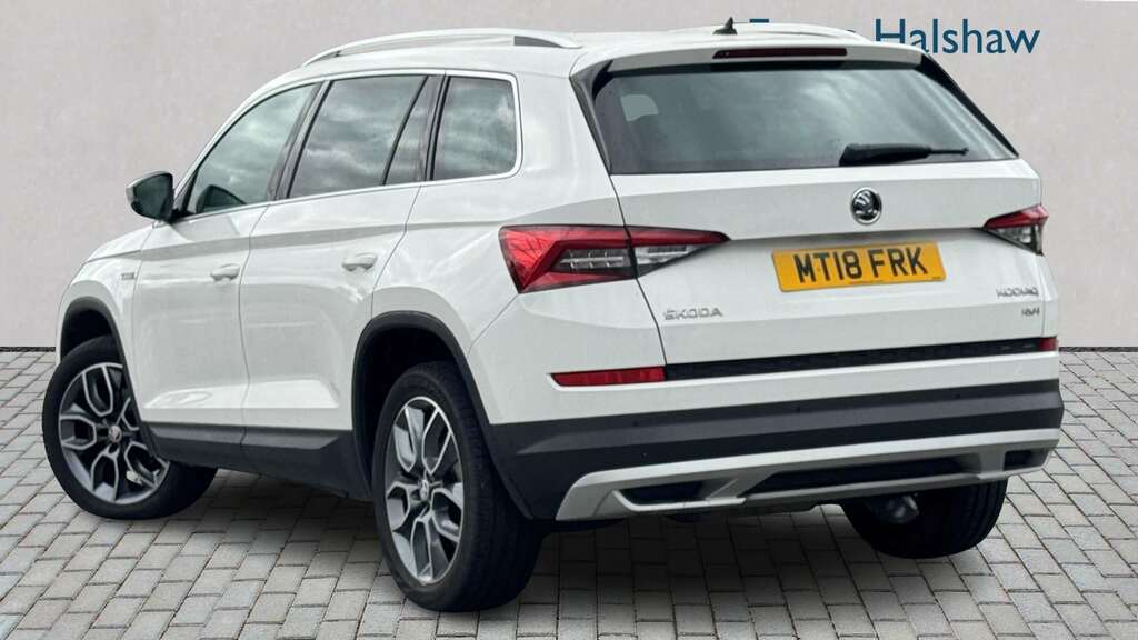 Skoda Kodiaq 2.0 Tdi Scout 4X4 Dsg 7 Seat 2018 MT18FRK White #2