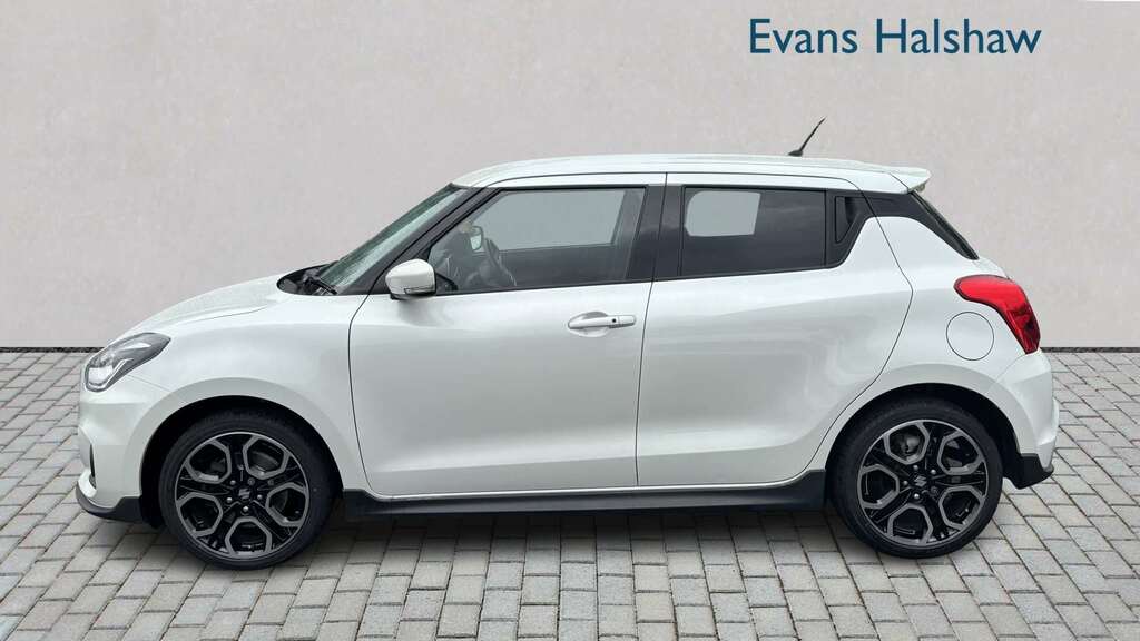Suzuki Swift 1.4 Boosterjet 48V Hybrid Sport 2022 White #3