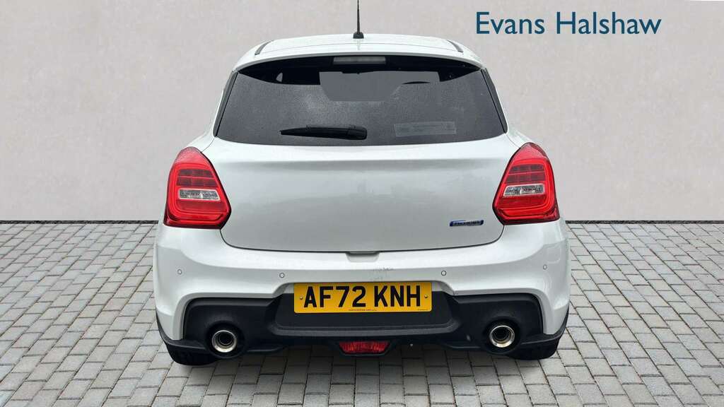 Suzuki Swift 1.4 Boosterjet 48V Hybrid Sport 2022 White #5