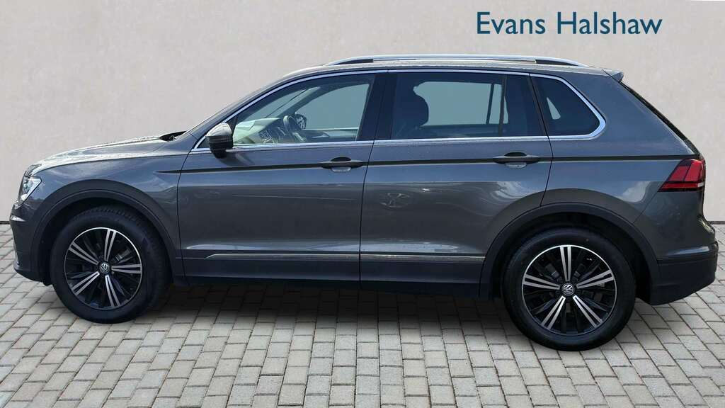 Volkswagen Tiguan 2.0 Tdi 150 Se Nav Dsg 2018 PK68MDO Grey #3