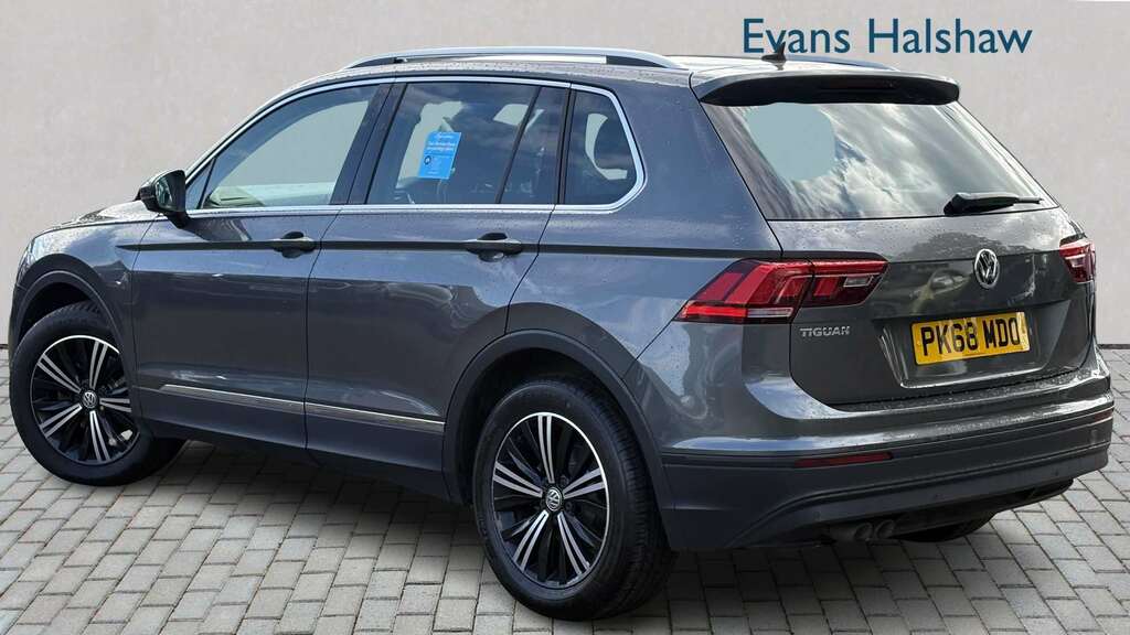 Volkswagen Tiguan 2.0 Tdi 150 Se Nav Dsg 2018 PK68MDO Grey #2