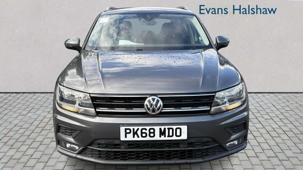 Volkswagen Tiguan 2.0 Tdi 150 Se Nav Dsg 2018 PK68MDO Grey #4