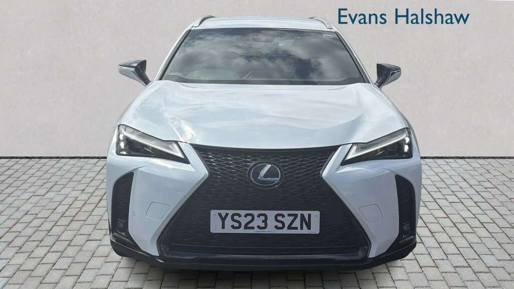 Lexus UX 250H 2.0 F-sport Design Cvt 2023 YS23SZN White #3