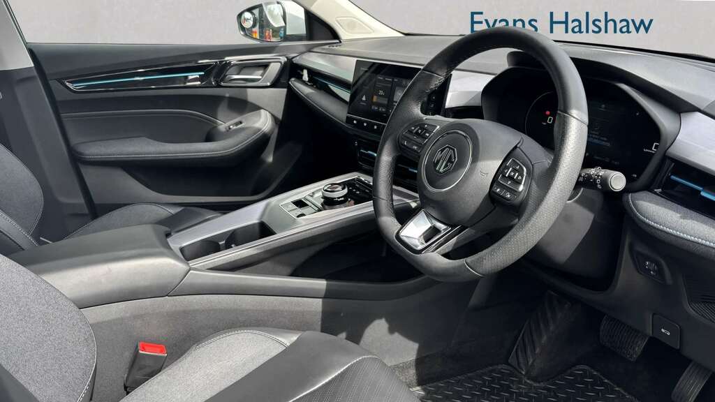 MG MG5 115Kw Trophy Ev Long Range 61Kwh 2024 White #4