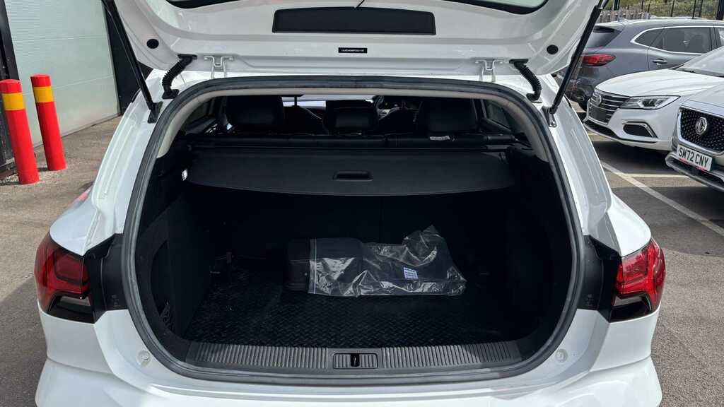 MG MG5 115Kw Trophy Ev Long Range 61Kwh 2024 White #6