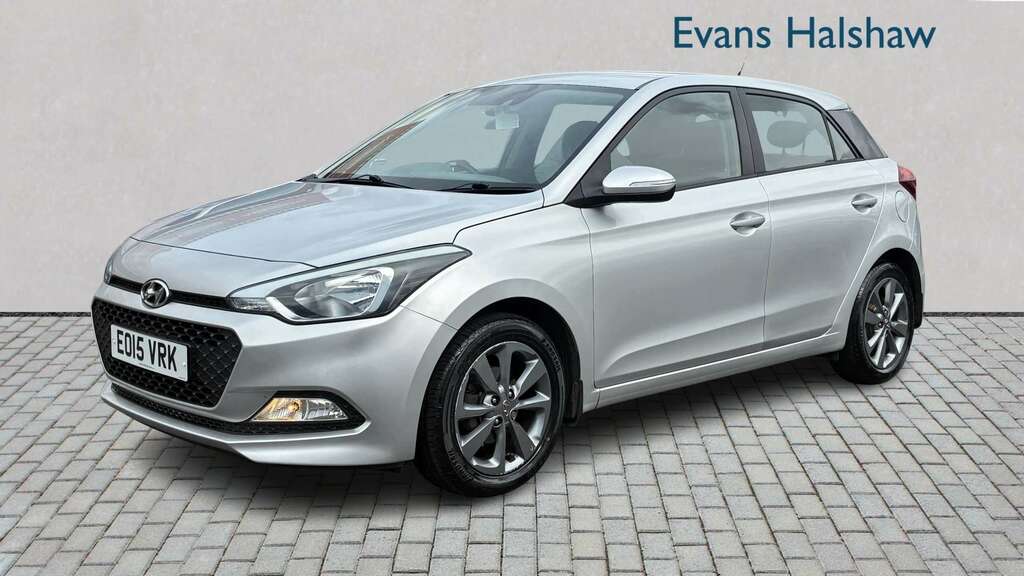 Hyundai I20 1.4 Se 2015 Silver #3