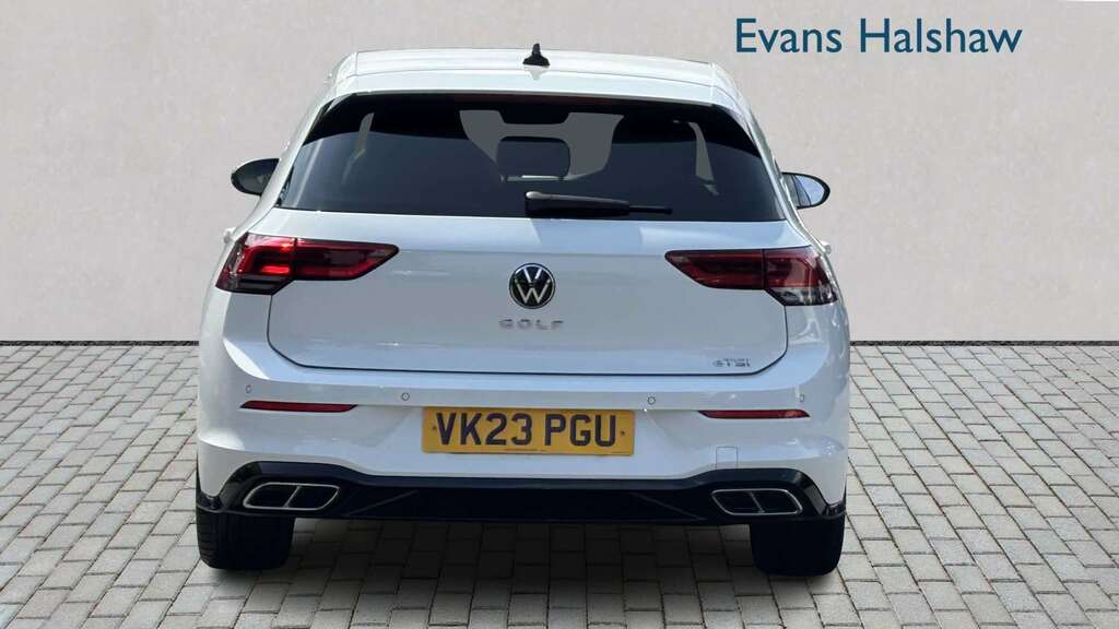 Volkswagen Golf 1.5 Etsi 150 R-line Dsg 2023 VK23PGU White #5