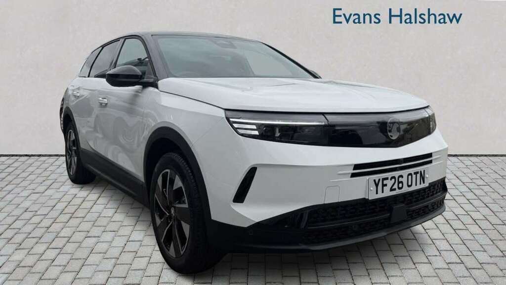 Vauxhall Grandland 1.2 Hybrid 145 Ultimate E-dct6 Fixed Roof 20 YF26OTN White