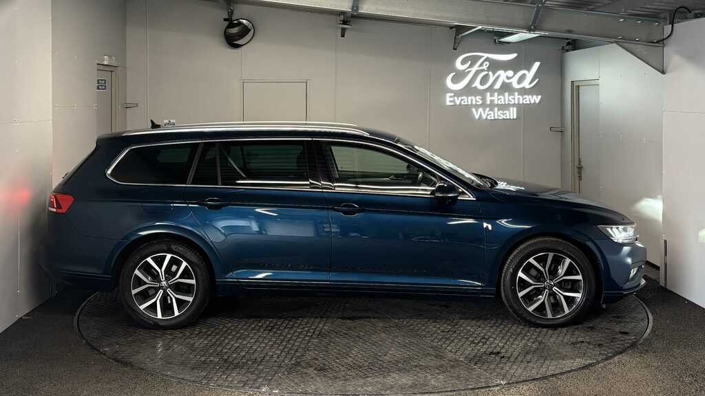 Volkswagen Passat 2.0 Tdi Evo Scr Sel Dsg 2023 Blue #4