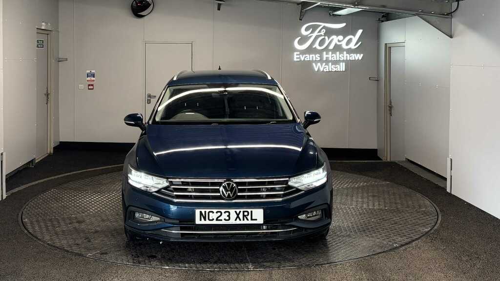 Volkswagen Passat 2.0 Tdi Evo Scr Sel Dsg 2023 Blue #2