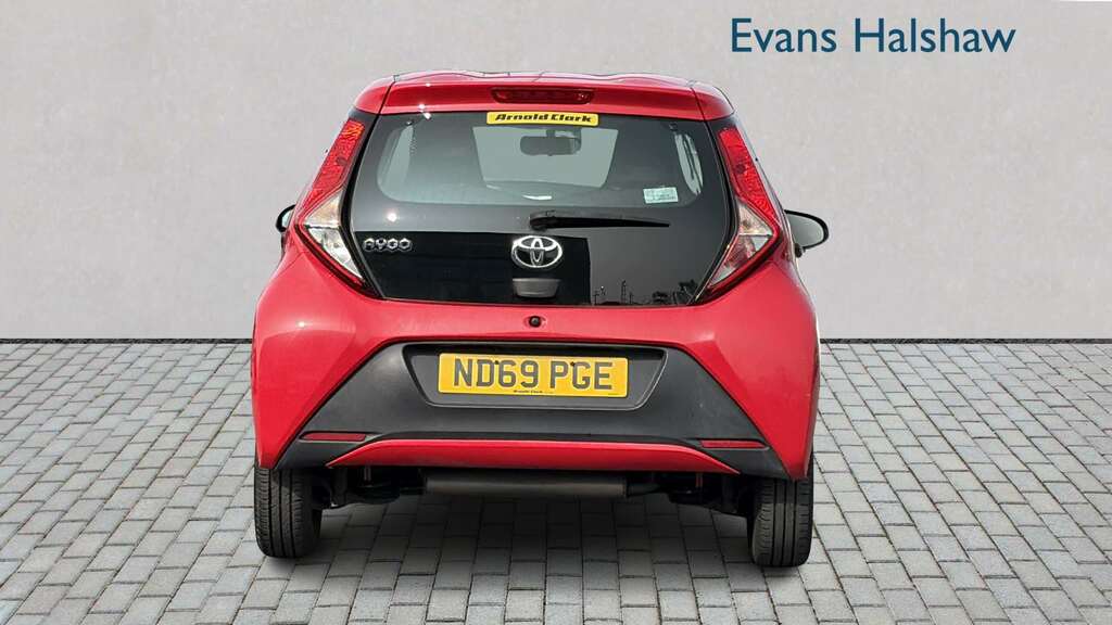 Toyota Aygo 1.0 Vvt-i X 2020 ND69PGE Red #2