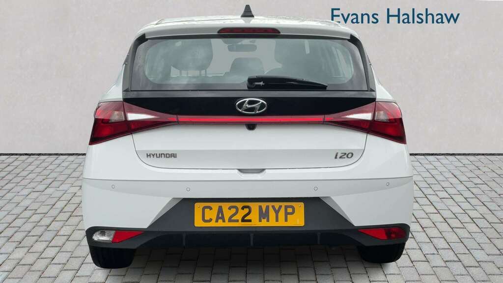 Hyundai I20 1.0T Gdi 48V Mhd Se Connect Dct 2022 White #6