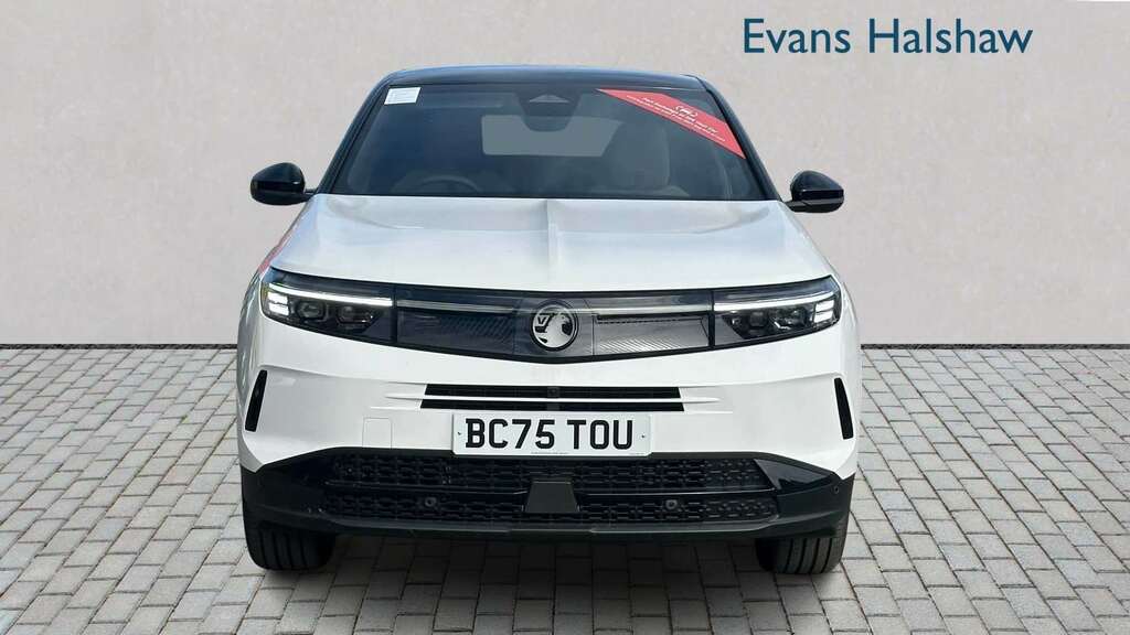 Vauxhall Grandland 1.2 Hybrid 145 Ultimate E-dct6 Fixed Roof 20 BC75TOU White #2