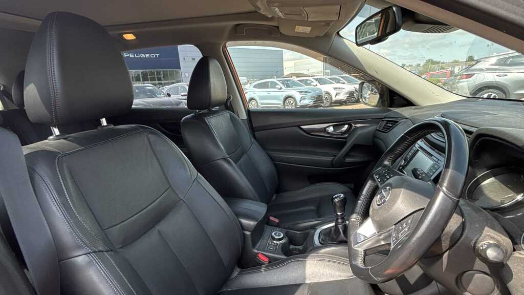 Nissan X-Trail 1.7 Dci Tekna 4Wd 7 Seat 2020 MM69UWZ Orange #3