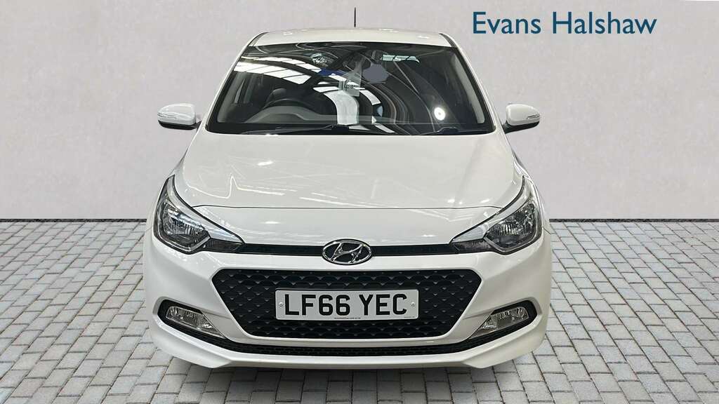 Hyundai I20 1.4 Se 2016 White #3