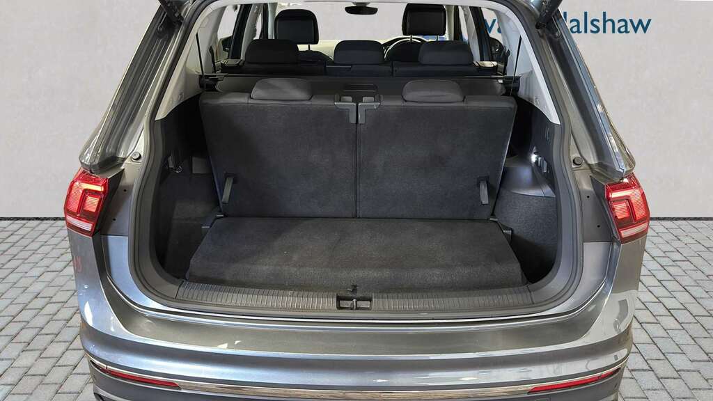 Volkswagen Tiguan Allspace 1.5 Tsi Life Dsg 2023 LT23WHK Grey #6