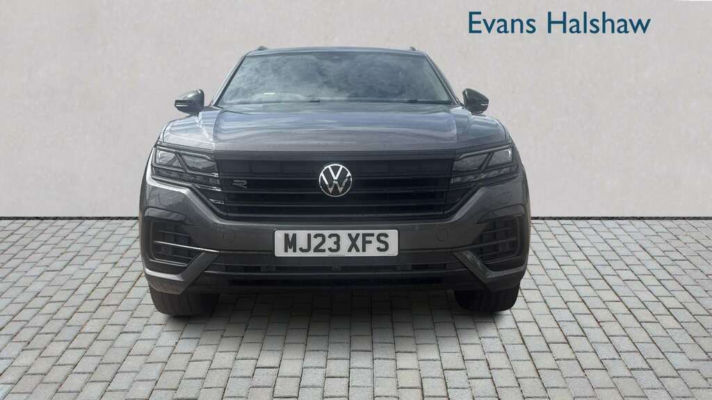 Volkswagen Touareg 3.0 V6 Tdi 4Motion Black Edition Tip 2023 MJ23XFS Grey #3